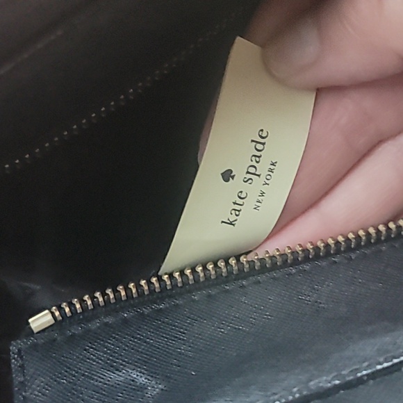 Kate Spade Bag & Wallet Run Wild Large Crossbody Bag - Picture 10 of 16